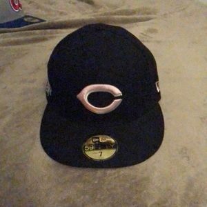 Pink/black Cincinnati reds new era fitted hat
